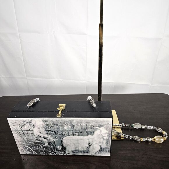 Vintage Handmade Cigar Box Purse with Beaded Strap Horse & Carriage Design - Picture 8 of 9